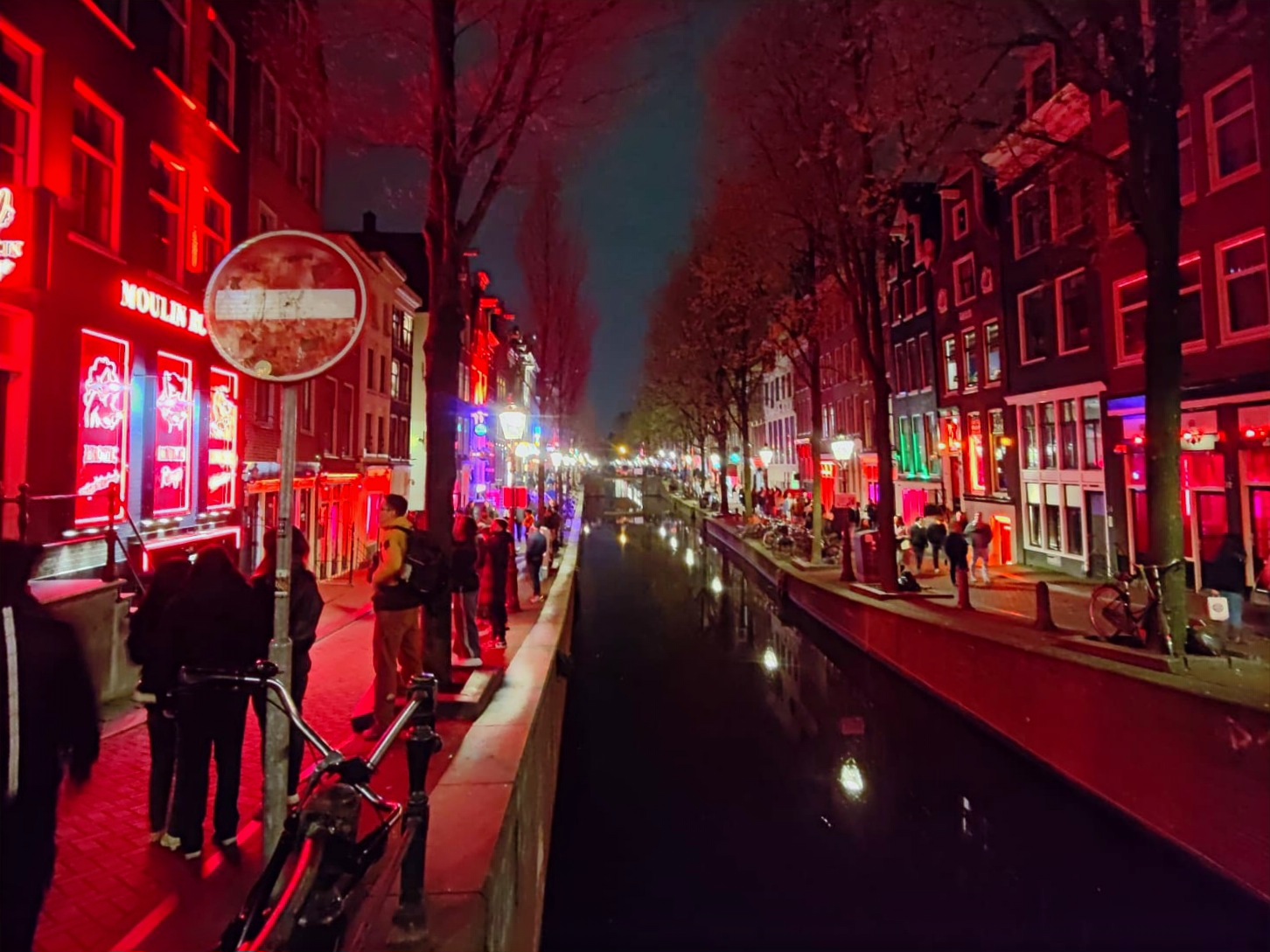 Info pratique : de Paris à Amsterdam, vaut mieux prendre l’Eurostar ou l’avion ?