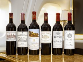 
Emirates introduit ce mois-ci une nouvelle gamme de vins d’exception à bord de ses vols internationaux, à l’image de l inve