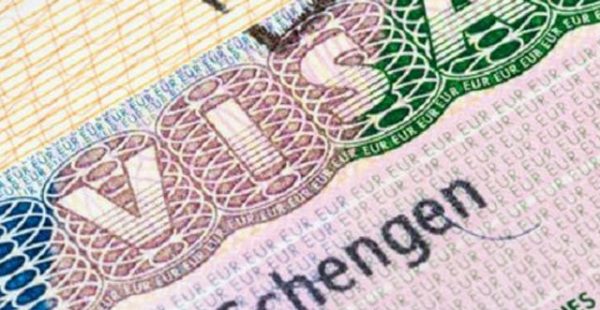 De nouvelles conditions d’obtention du visa Schengen adoptées en juin dernier par l’Union européenne (UE) entreront en vigue