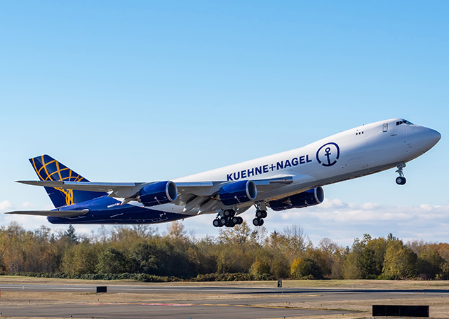 Premier vol pour le dernier 747 (photos) 2 Air Journal
