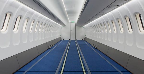 ATR a mis au point une conversion rapide de ses biturboprops du transport de passager à celui de fret, le transport de cargaisons