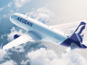 La compagnie aérienne Aegean Airlines a dévoilé lors d’une cérémonie hier à Athènes une nouvelle livrée, apposée sur so
