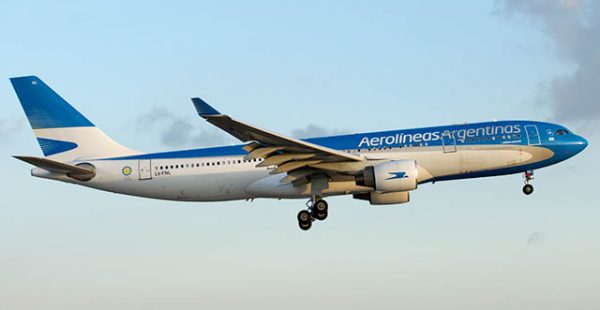 
La compagnie aérienne Aerolineas Argentinas renforcera cet été à Buenos Aires ses deux destinations européennes, en ajoutant