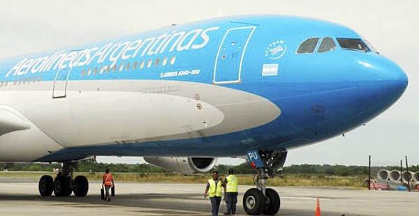 La compagnie aérienne Aerolineas Argentinas n’effectuera aucun vol ce lundi dans les aéroports d’Argentine, en raison d’un