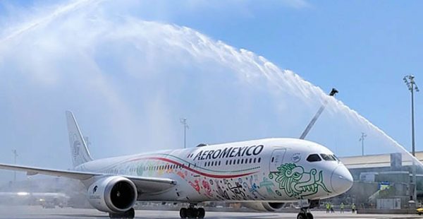 La compagnie aérienne Aeromexico serait allée en justice pour bloquer les créneaux de vol attribués à Emirates Airlines, dont