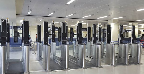 Le déploiement de la reconnaissance faciale sur les nouveaux sas de sécurité Parafe a été reportée à la mi-juillet, en rais