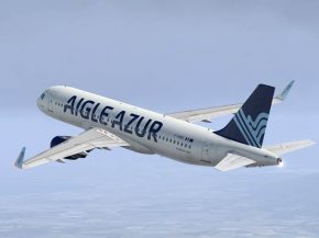 La compagnie aérienne Aigle Azur passera cet hiver de deux à quatre vols par semaine entre Paris et Moscou, les possibilités de