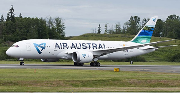 La compagnie aérienne Air Austral a immobilisé lundi à Paris un de ses Boeing 787-8 Dreamliner pour au moins deux mois, en rais