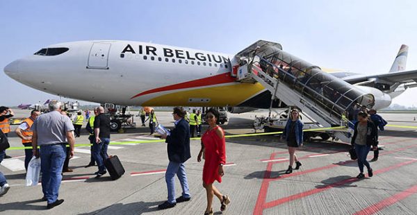 La nouvelle compagnie aérienne Air Belgium a effectué samedi deux vols d’essai caritatifs au lieu du seul prévu, avant l’in