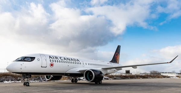 La compagnie aérienne Air Canada a annoncé la suspension indéfinie de 30 dessertes intérieures, et la fermeture de huit escale