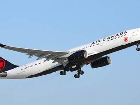 
Air Canada a annoncé reprendre sa liaison sans escale toute l année entre Lyon et Montréal. 
Elle sera assurée jusqu à quatr