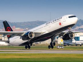 
La compagnie aérienne Air Canada relancera le 11 décembre sa liaison entre Montréal et Lyon, suspendue pour cause de pandémie