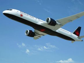 En raison de conditions difficiles du marché, Air Canada n envisage pas d exercer des options sur les Boeing 787, a déclaré le 