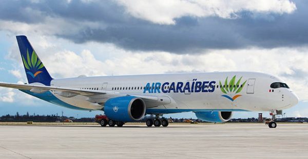 Le premier Airbus A350-1000 destiné à la compagnie aérienne Air Caraïbes est apparu à Hambourg libre de toute livrée. Sa liv