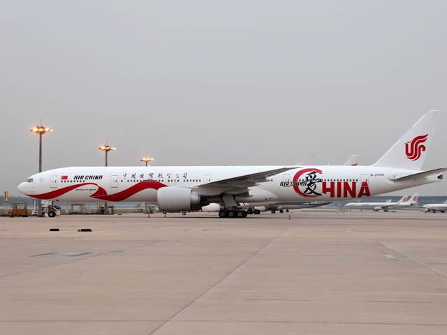 air-journal_Air China 777-300ER Love China