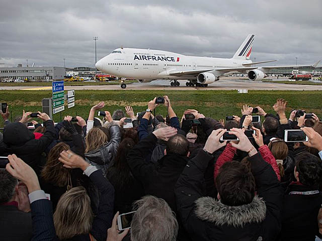 air-journal_Air France 747 adieu 1@ADP pompiers