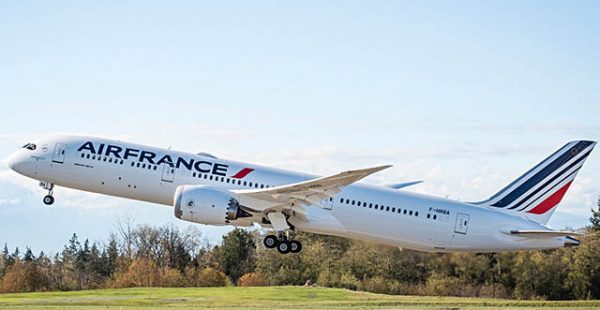 La compagnie aérienne Air France passera au printemps prochain de sept à dix vols par semaine entre Paris et Johannesburg, où l