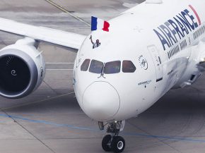 La compagnie aérienne Air France annonce avoir signé avec cinq syndicats représentatifs un accord permettant la mise en place d