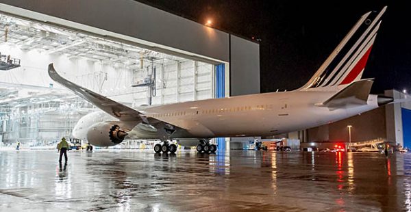 Les passagers de la compagnie aérienne Air France font de nouveau face demain à 48 heures de grève, après en avoir subi 11 jou