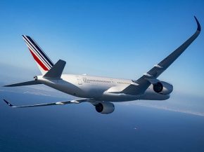 
Un Airbus A350-900 de la compagnie aérienne Air France reliant Osaka à Paris a été contraint de faire demi-tour peu après so