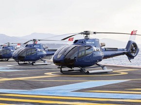 En partenariat avec la société d’hélicoptère Monacair, la compagnie Emirates propose à ses passagers d effectuer une liaiso