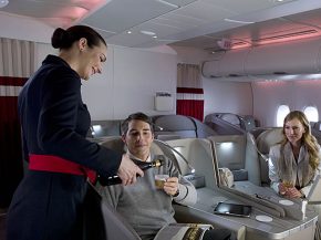 Le site de notation Flight-Report publie un comparatif (*)&nbsp;de la classe Affaires/Business de la compagnie Air France face aux