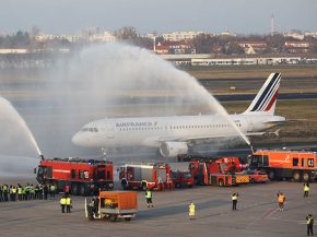 
L’aéroport de Berlin-Tegel a officiellement fermé ses portes aux vols commerciaux dimanche, la compagnie aérienne Air France
