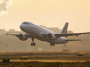 
La compagnie aérienne Air France continue d’anticiper un retour à la normale à l’horizon 2024, la pandémie de Covid-19 lu