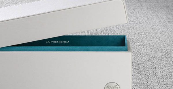 Depuis quelques jours, la compagnie aérienne Air France offre à ses clients un nouveau coffret de voyage à découvrir exclusive