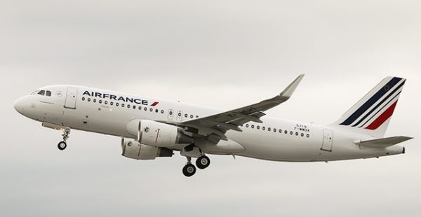 
Air France annonce que le service  Train + Air  mis en place avec SNCF Voyageurs et permettant de combiner dans une même réserv