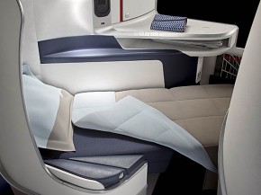 La compagnie aérienne Air France déploiera fin mars entre Paris et Bangkok un Boeing 777-200ER équipé de nouvelles cabines BES