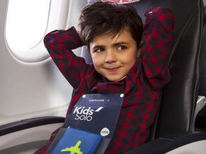 La compagnie aérienne Air France déploiera dès la fin du mois une nouvelle pochette #Kids Solo, pour les enfants voyageant seul