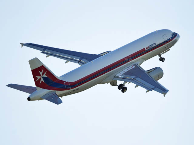 air-journal_Air Malta retro2