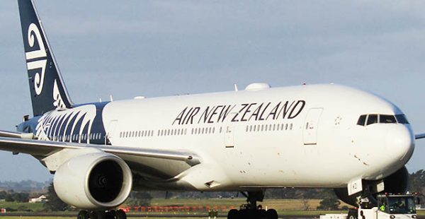 
Air New Zealand pèse ses passagers avant l embarquement sur les vols internationaux à l’aéroport d’Auckland pendant un moi