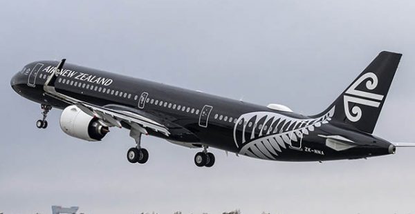 La compagnie aérienne Air New Zealand a annoncé le départ de 300 pilotes en conséquence de la pandémie de Covid-19, les 900 a
