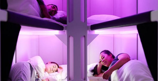 La compagnie aérienne Air New Zealand a dévoilé le Economy Skynest, un prototype de couchettes superposées pour les voyageurs 