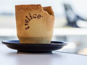 Des tasses à café à croquer sur Air New Zealand 1 Air Journal