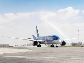 La compagnie aérienne Air Tahiti Nui déploie depuis jeudi son Boeing 787-9 Dreamliner sur la ligne reliant Paris à Papeete via 