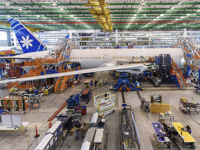 Le premier Dreamliner d’Air Tahiti Nui prend forme 115 Air Journal