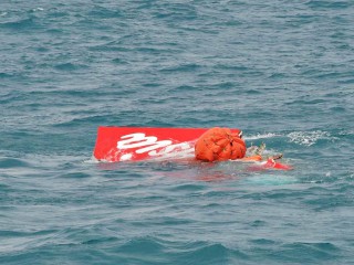 air-journal_AirAsia crash QZ8501 tail