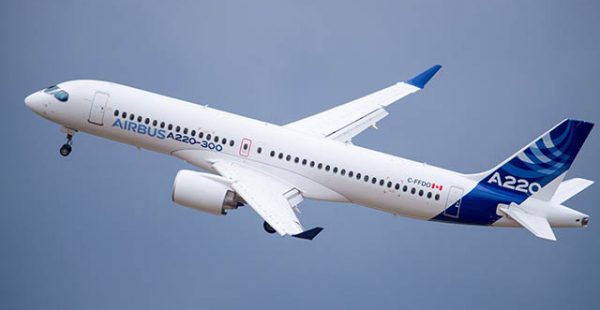 Le premier Airbus A220-100 de Delta Air Lines a quitté le hangar de peinture de la chaîne d’assemblage final A220 (ex CSeries)