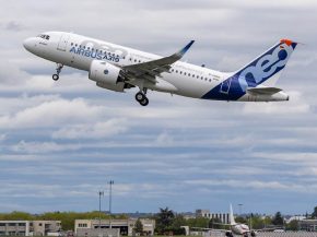 Deux nouveaux Airbus ont effectué jeudi leur vol inaugural avec succès, l’A319neo équipé de moteurs Pratt & Whitney et l