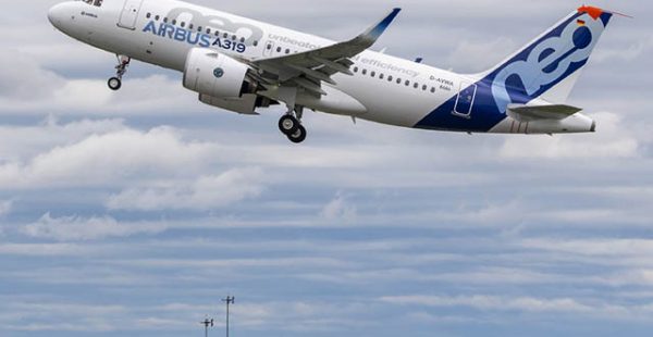 Deux nouveaux Airbus ont effectué jeudi leur vol inaugural avec succès, l’A319neo équipé de moteurs Pratt & Whitney et l