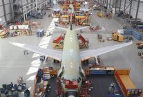 
Airbus est confronté à une nouvelle pression sur son accélération prévue de la production d avions de ligne, alors que le pl