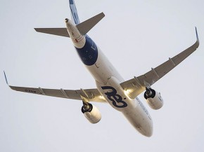 
La compagnie aérienne hongkongaise Cathay Pacific a réaffirmé hier son engagement d acheter jusqu à 32 nouveaux Airbus A320ne