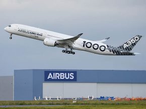 
Airbus a annoncé son intention de livrer environ 800 avions cette année, augmentant ainsi la production de sa famille d avions 