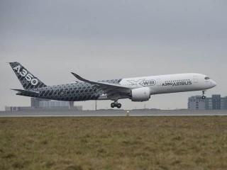 air-journal_Airbus A350XWB Paris 2