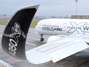La compagnie aérienne Hainan Airlines a pris possession de son premier Airbus A350-900, tandis que le deuxième A350-900ULR de Si
