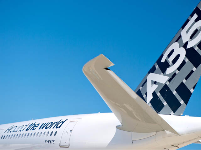 air-journal_Airbus A350_XWB_MSN005_STICKERS