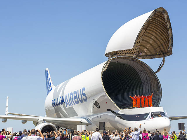 Le béluga souriant d’Airbus décolle (photos, vidéo) 16 Air Journal
